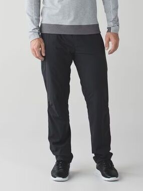 Lululemon Men’s L Seawall Track Pant 2.0 Lined Deep Coal Gray
